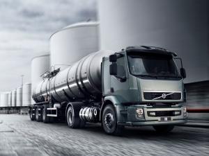 Volvo VM 330 4x2 Tractor 2012 года